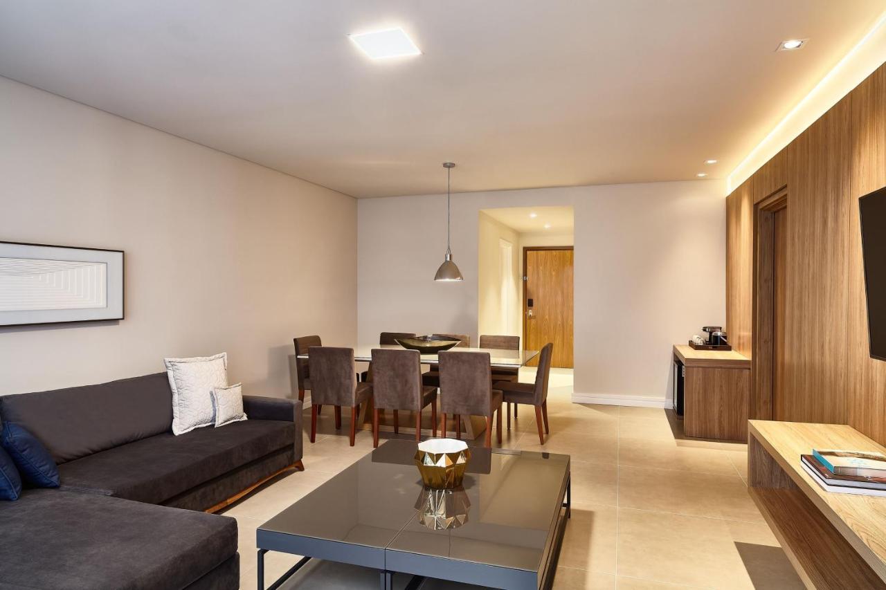 โรงแรมเชอราตัน ซันโตส ภายนอก รูปภาพ A suite at the hotel